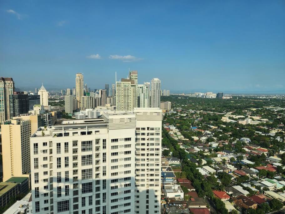 Makati Penthouse With Stunning City Skyline View Manila Exteriör bild